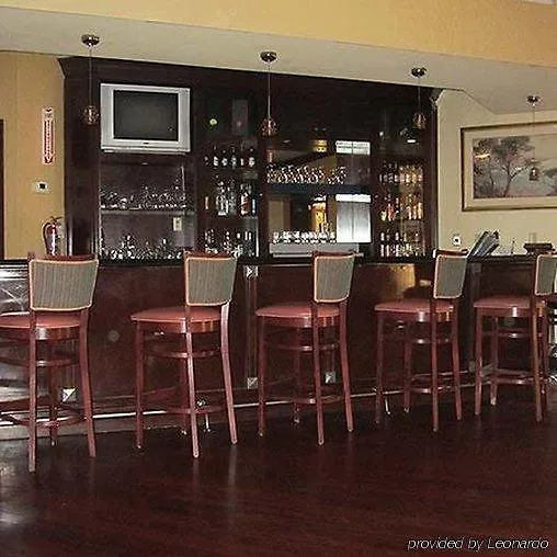 Crowne Plaza Hotel Richmond West